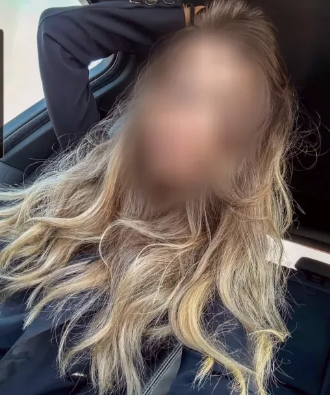 Celina, 33