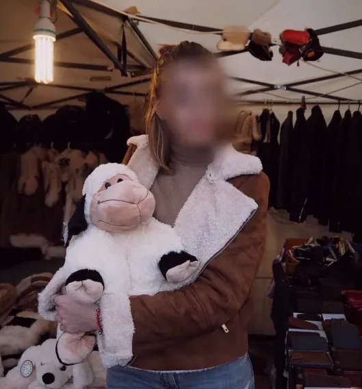 Isabella, 35