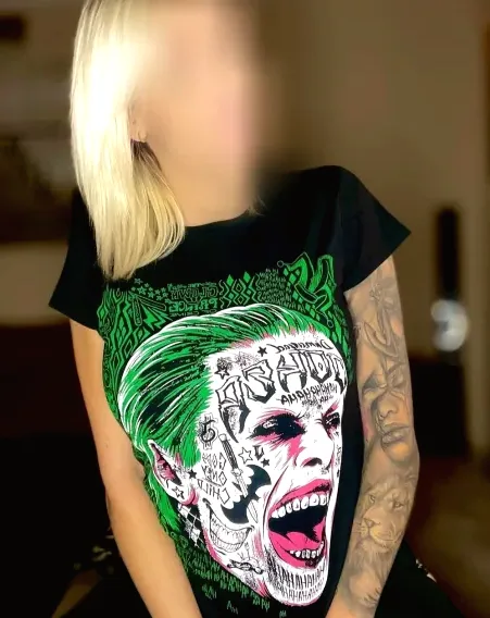 Ivana, 36