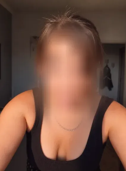 Malou, 34