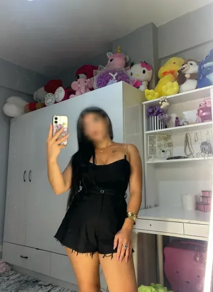 Maria, 27