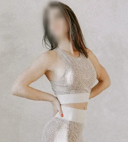 Olivia, 36