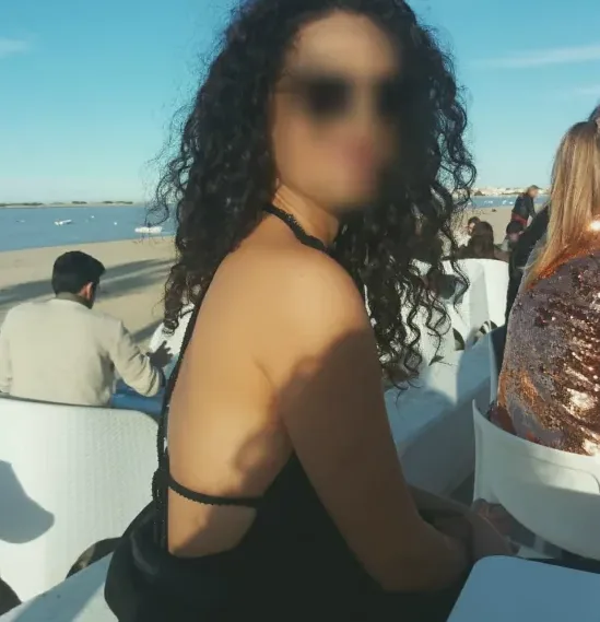 Sara, 31