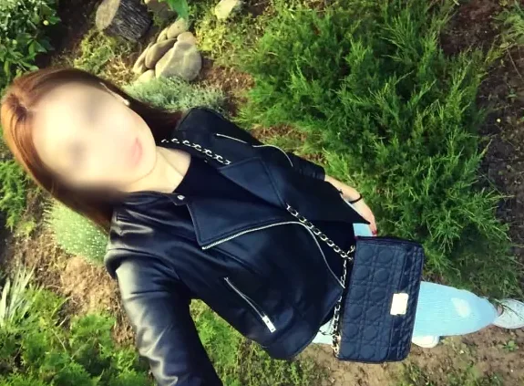Sara, 31
